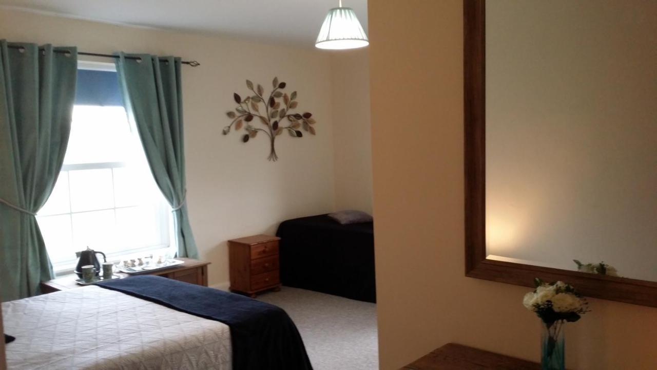 Riverbank Guest House Wiggenhall Saint Germans Exterior foto